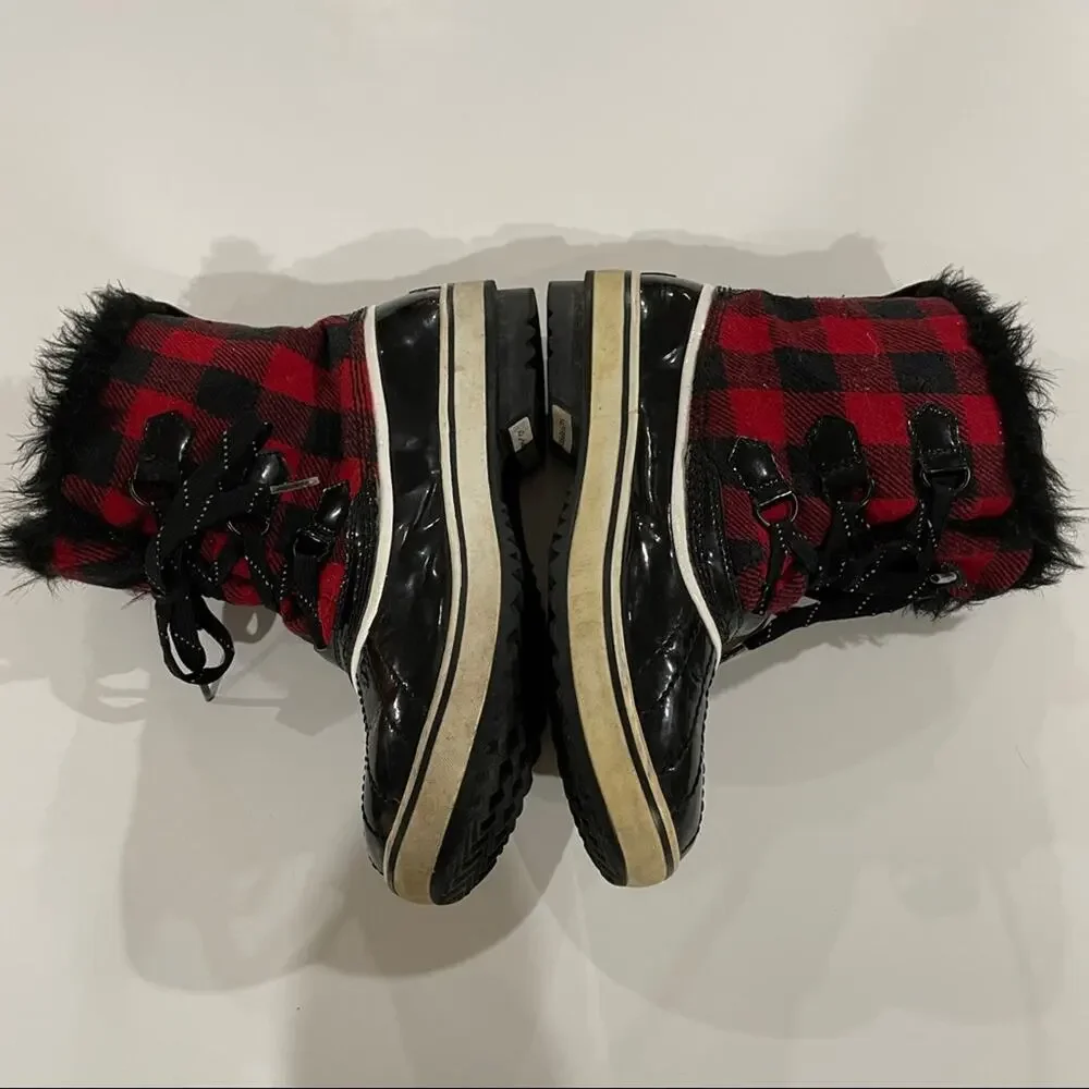 Sorel Out N About Red Buffalo Plaid Winter‎ Rain Mud Duck Boots Size 9